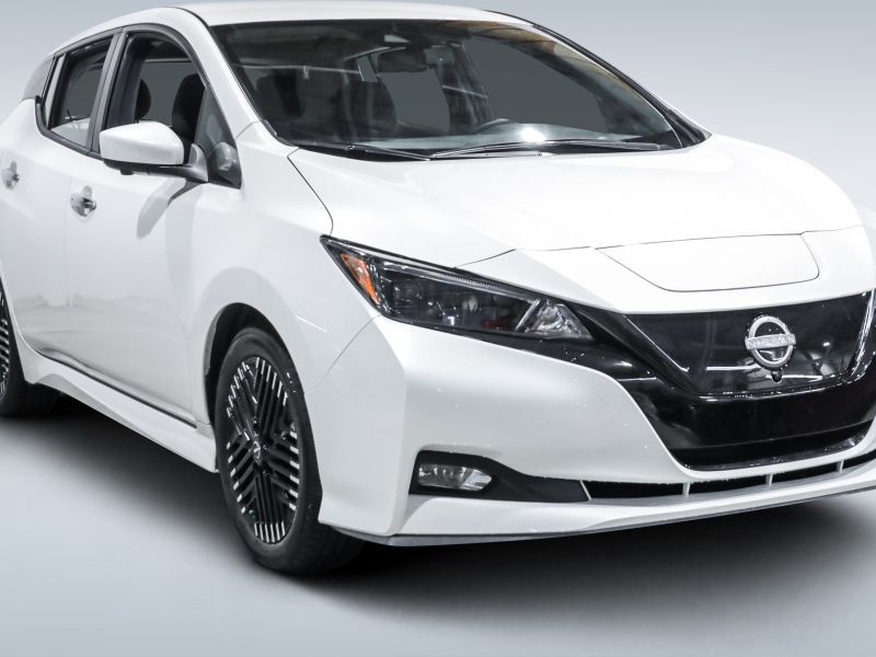 2024 Nissan Leaf